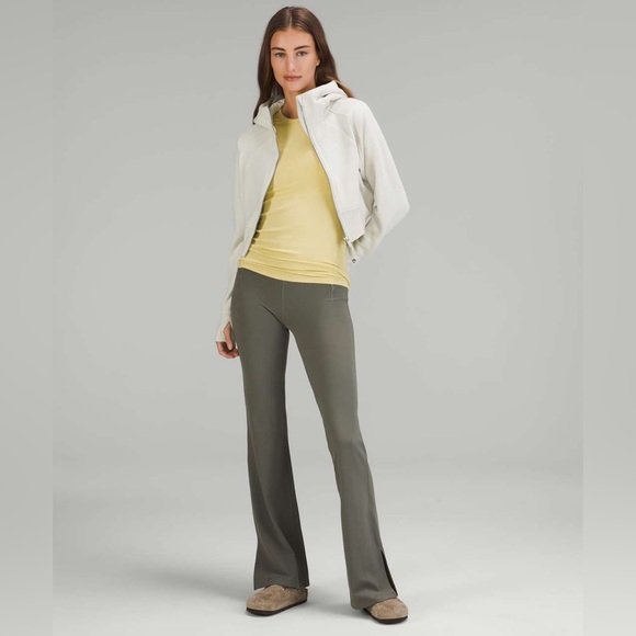 Lululemon Scuba Full Zip-Up Cropped Hoodie in Bone - Picture 5 of 11